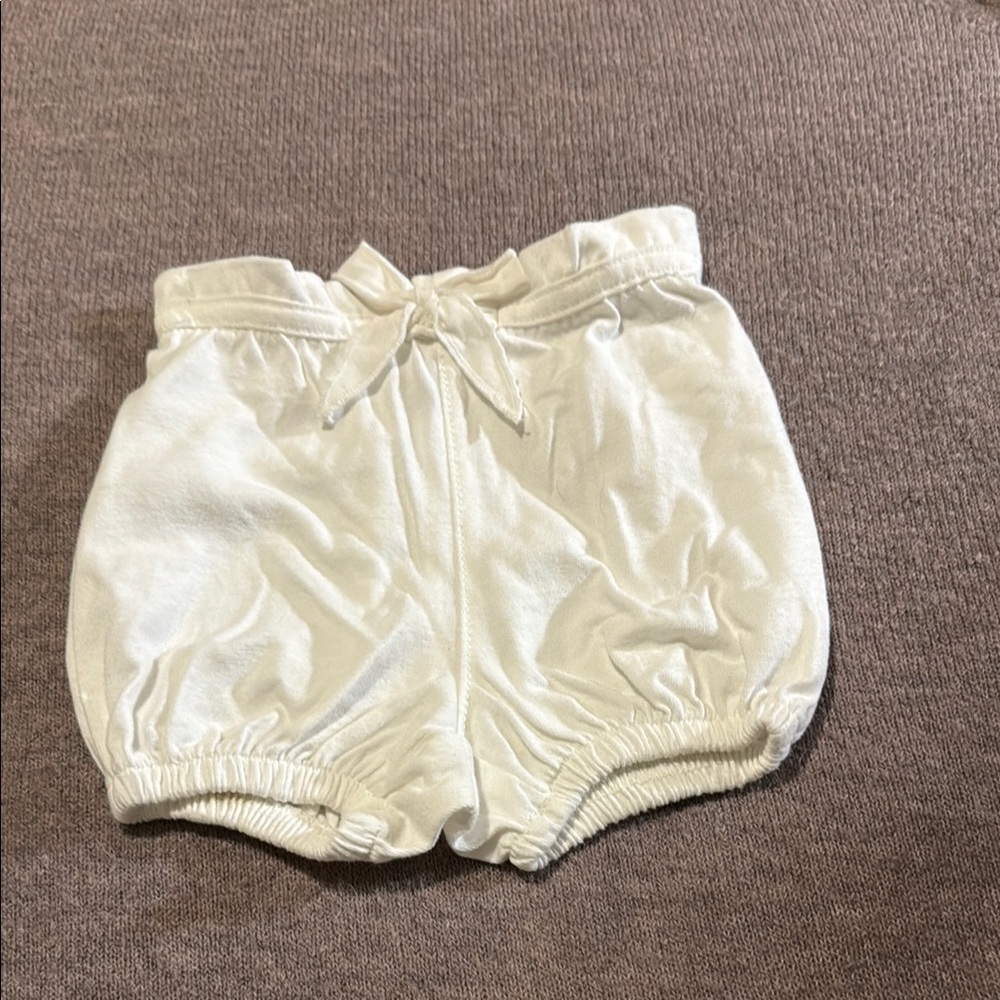 White High Waist Shorts with Elastic Waistband